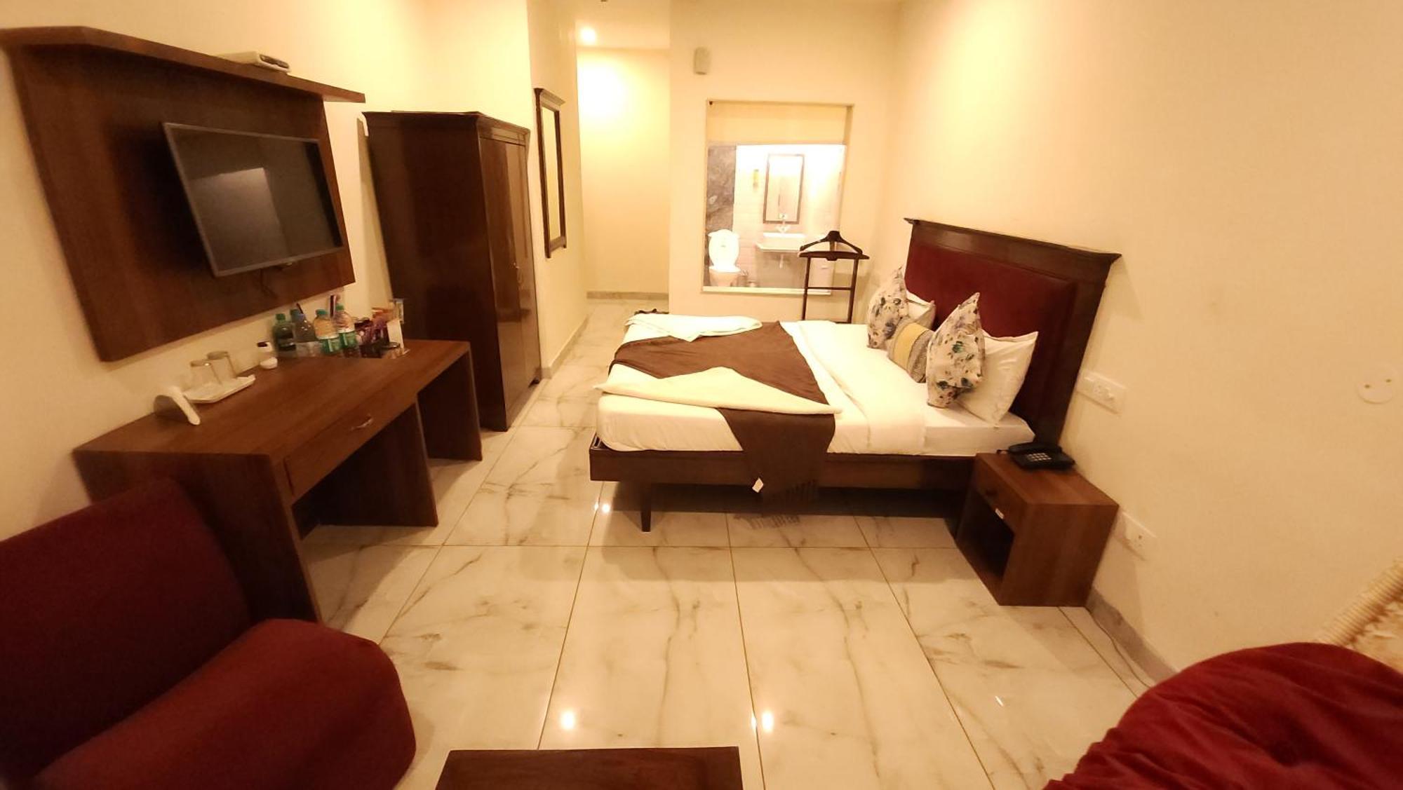 Hotel Vrs Inns Chandīgarh Esterno foto