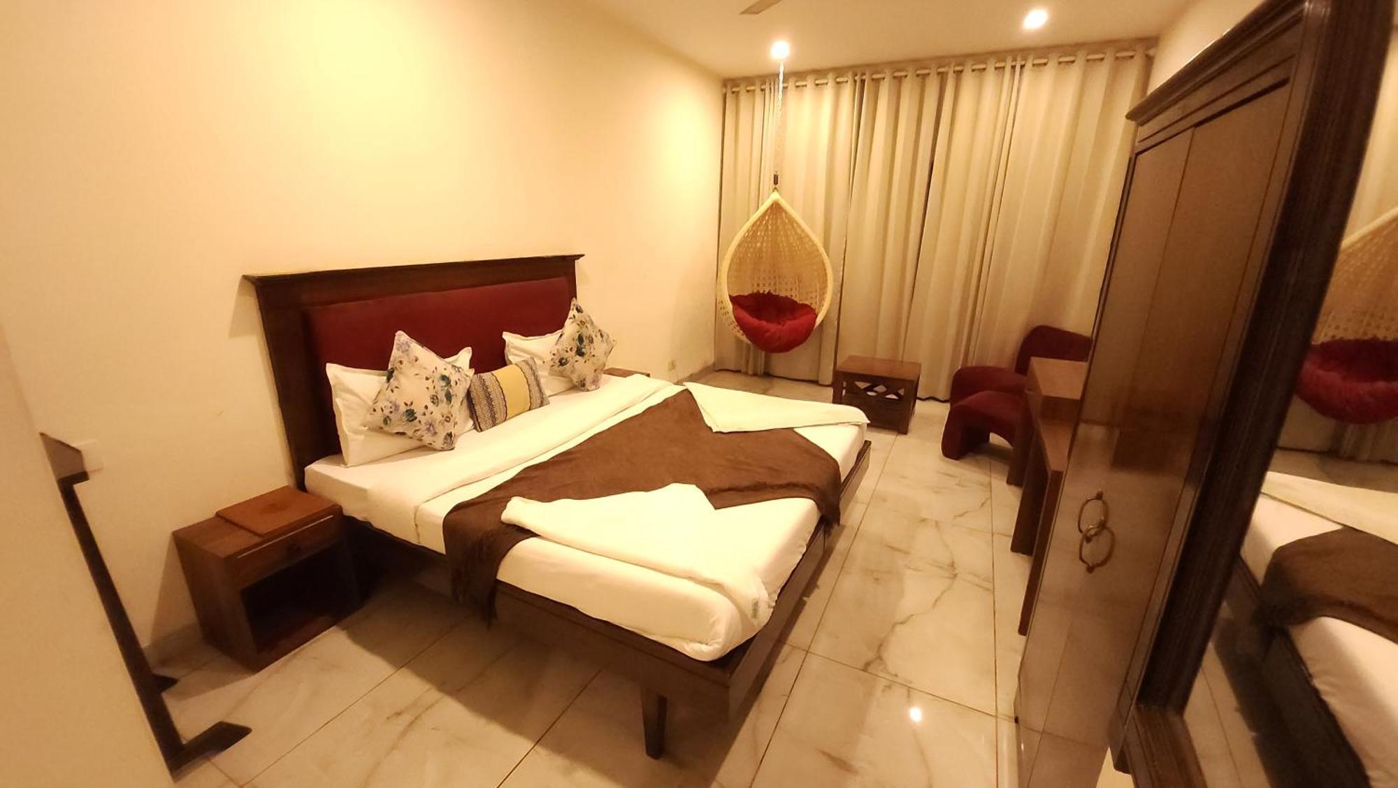 Hotel Vrs Inns Chandīgarh Esterno foto